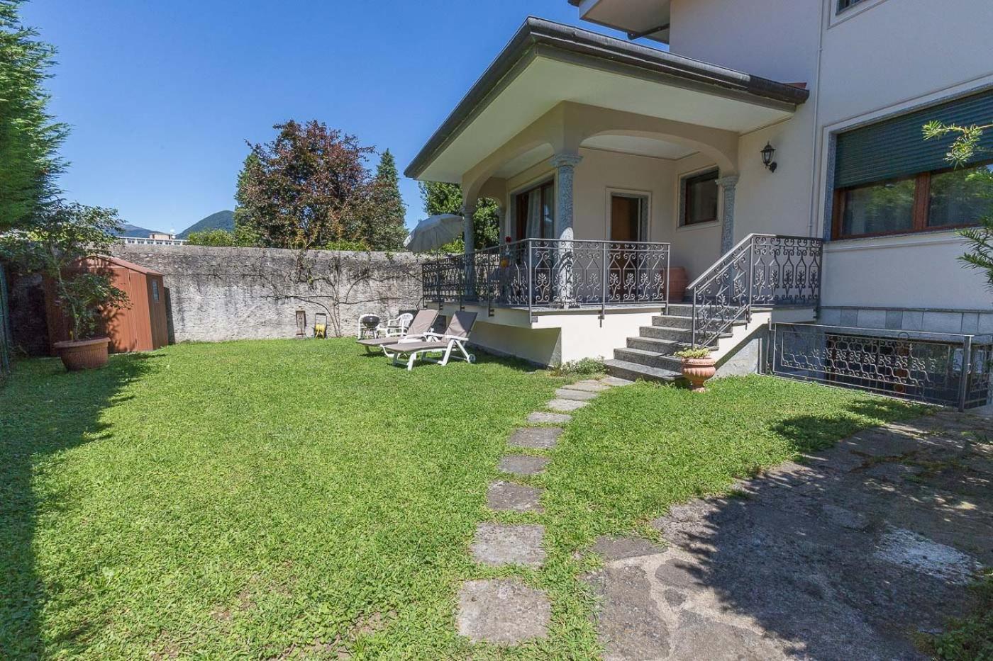 La Petite Dame - Lake Maggiore - 100 M From The Lake Вербания Екстериор снимка